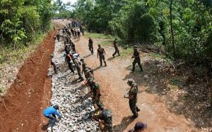 Pemkab Purwakarta Kembali Libatkan TNI Bangun Infrastruktur
