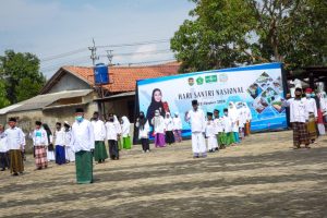 Budaya Sarungan Dalam Peringatan HSN di Purwakarta
