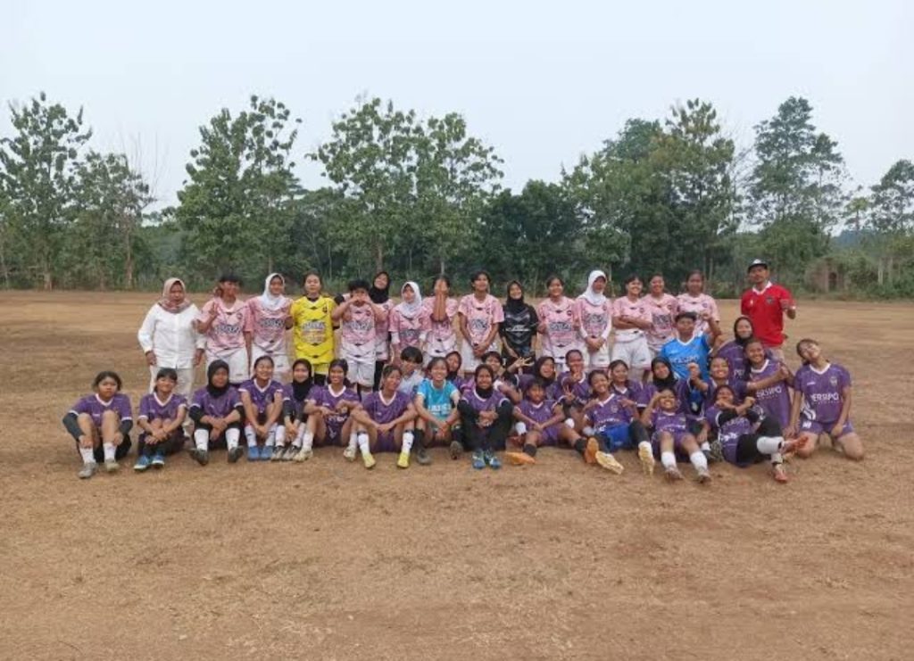 Kabid Olah Raga Disporaparbud Purwakarta Diduga “Makan” Uang Pembinaan Kadita Putri Persipo Rp 12 Juta