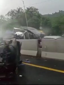 Tabrakan Beruntun KM 92, Hingga Pukul 17.57 WIB Korban Meninggal 1 Orang, Luka Berat dan Ringan 28 Orang Serta 17 Kendaraan Rusak Total